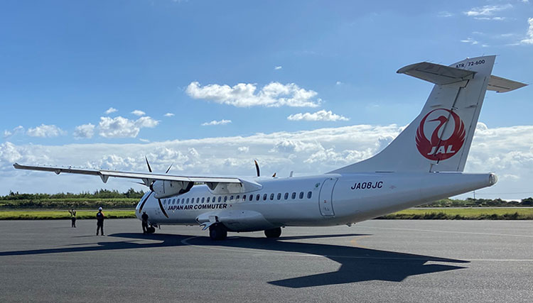 運航補助業務 ATR72-600